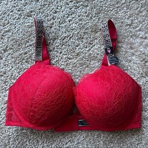 New Victoria’s Secret shine strap red bombshell push-up bra 38C